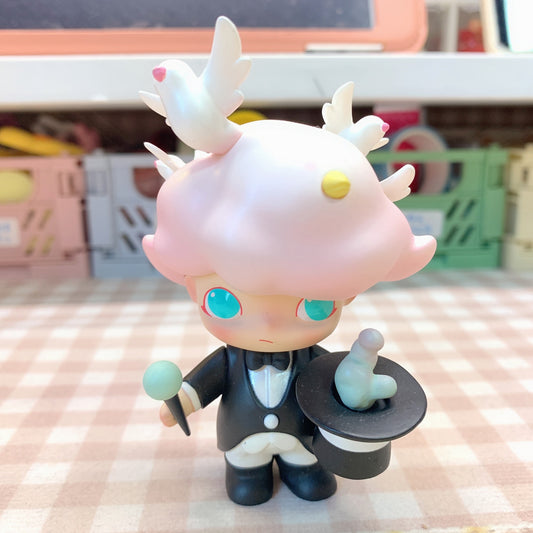 ćPRELOVED and SALE ćPOPMART Dimoo blind box toy Magician