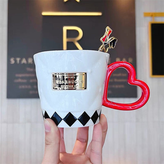 Starbucks China 390ml Valentine‘s Day chess series white&black chess board heart ceramic mug with stir bar