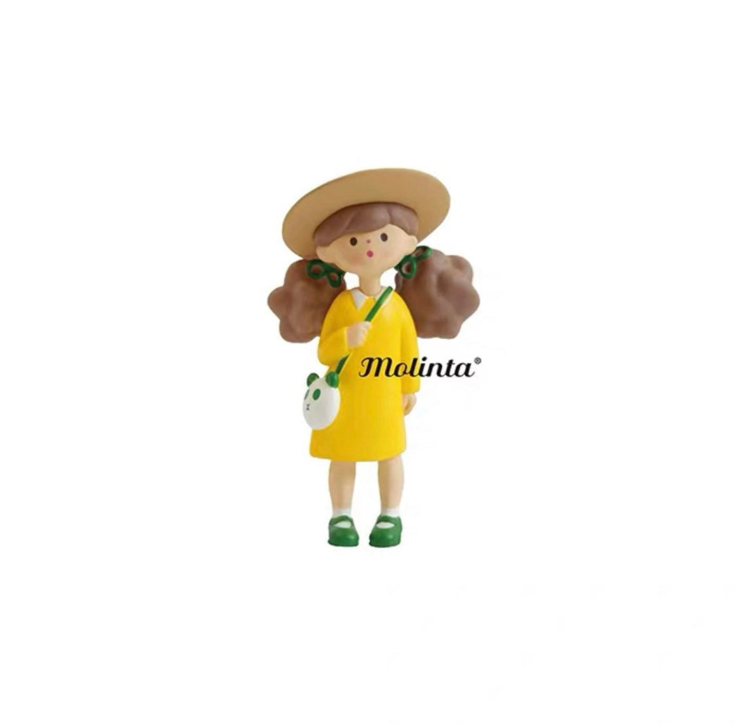 Molinta outing girl toy