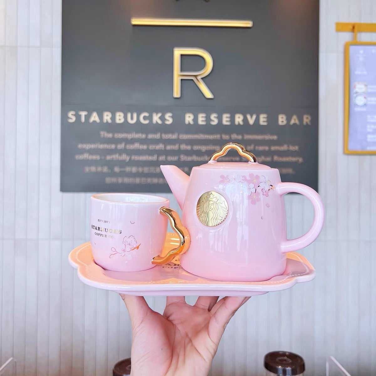 Starbucks China 2022 Sakura Season 600+160ml sakura with bird ceramic pot with cup and plate set