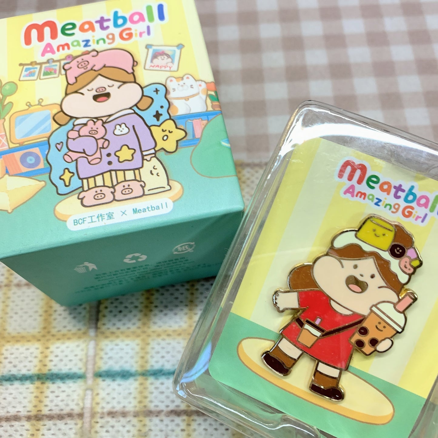 【PRELOVED and SALE 】Meatball blind box pin Amazing Girl series Milk Tea Girl
