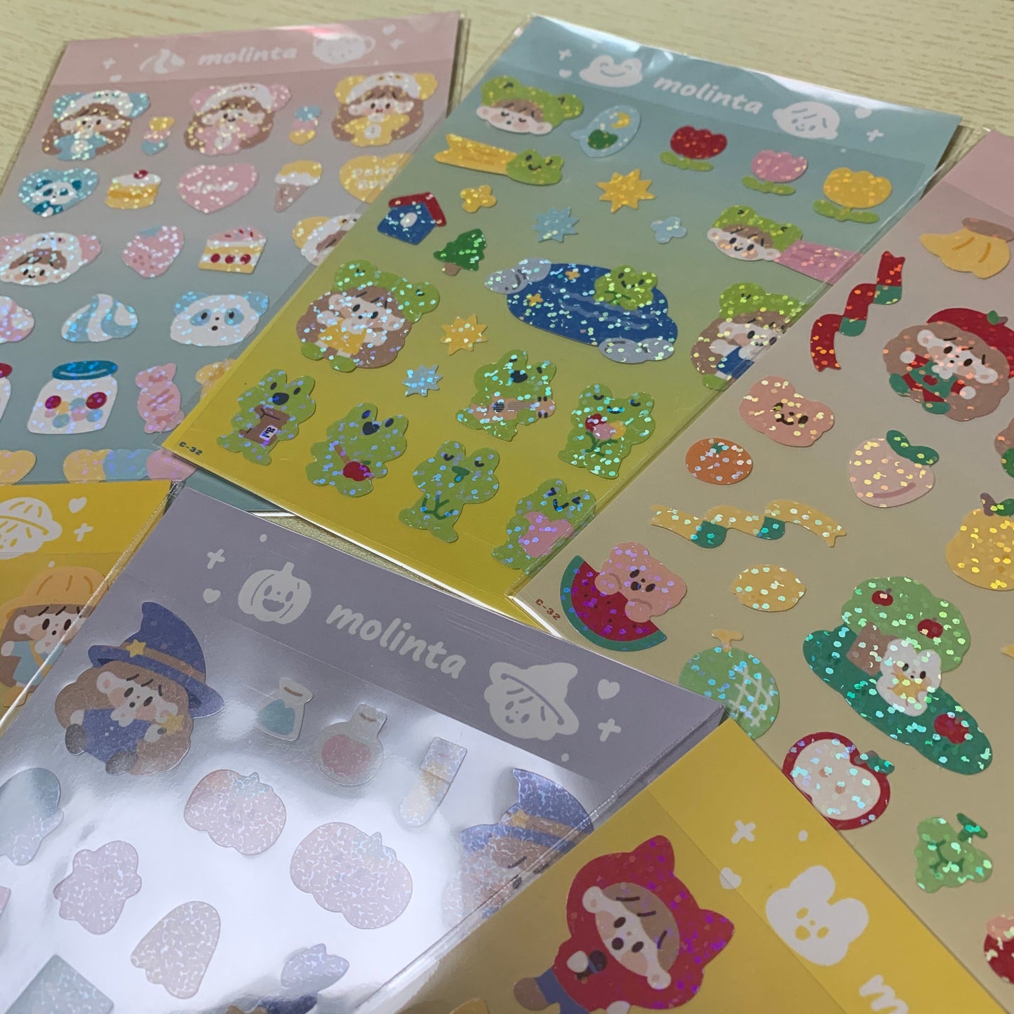 Molinta waterproof sticker set