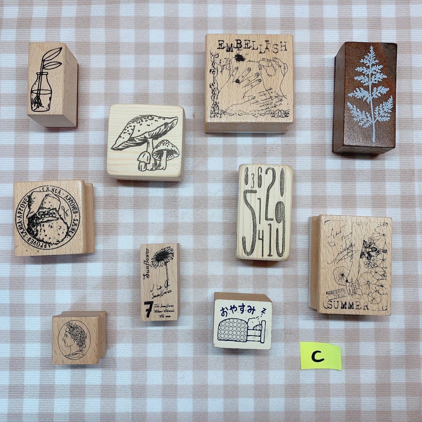 Pre-loved rubber stamp with some Moya rubber stamp set