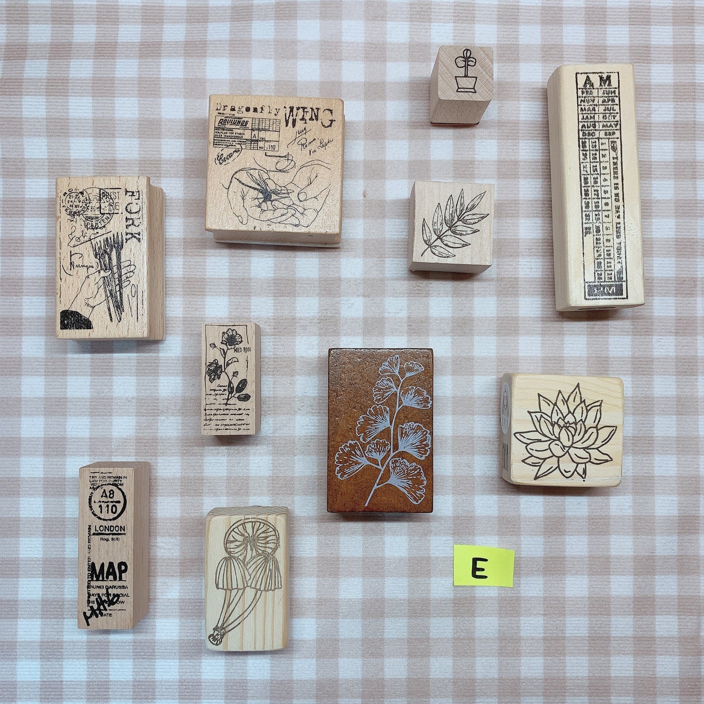 Pre-loved rubber stamp with some Moya rubber stamp set