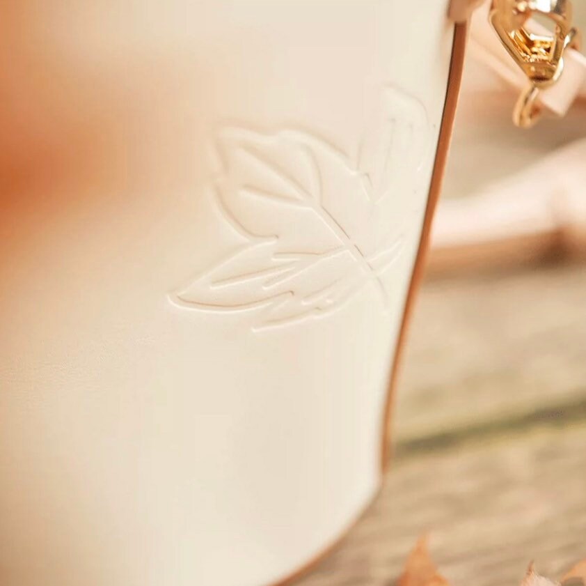 Starbucks China 320ml 2021 maple leaves glass cup with scorn bag set
