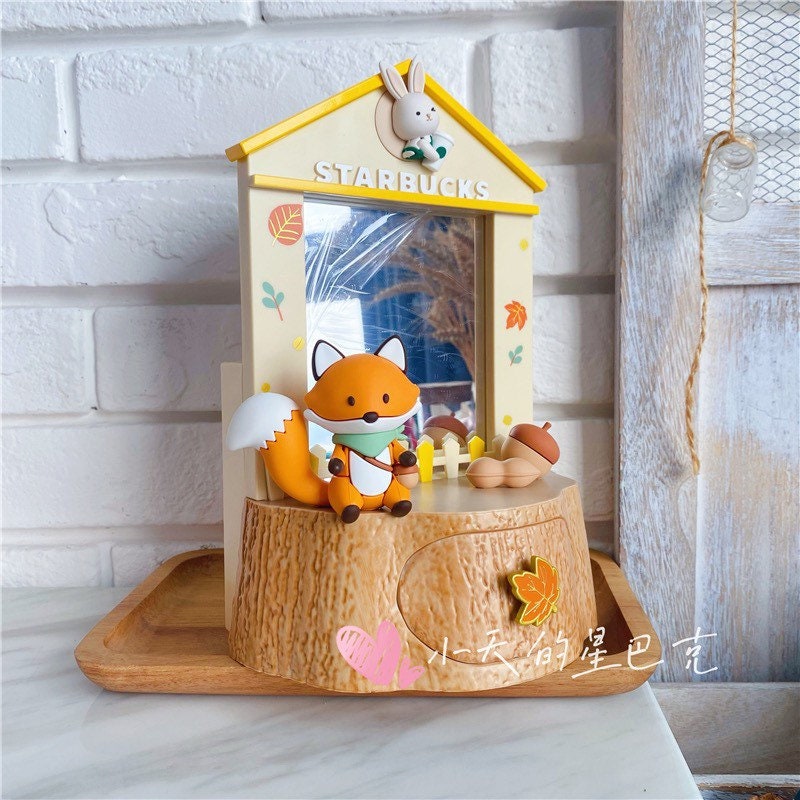 Starbucks China 2021 autumn theme table decoration with notebook & pen set