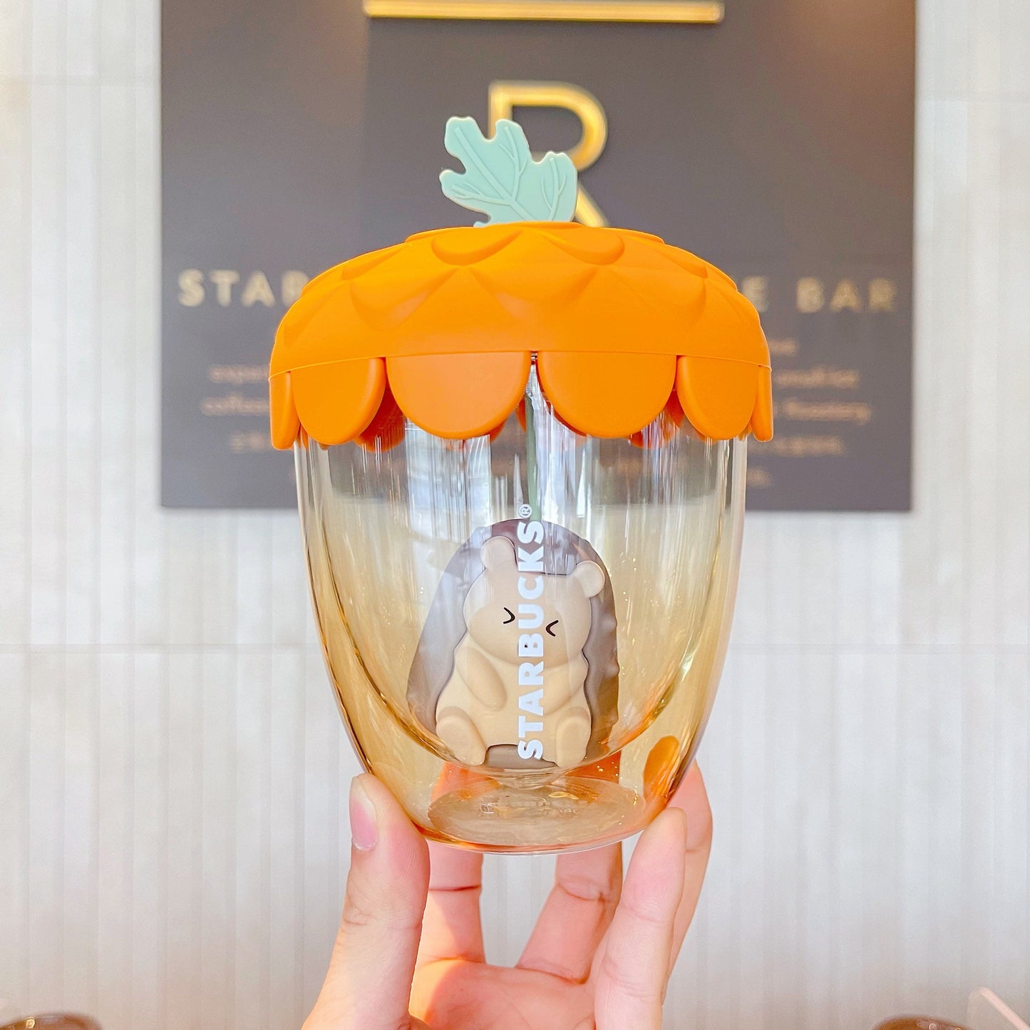 Starbucks China 414ml 2021 autumn forest acorn glass cup with hedgehog tea strainer