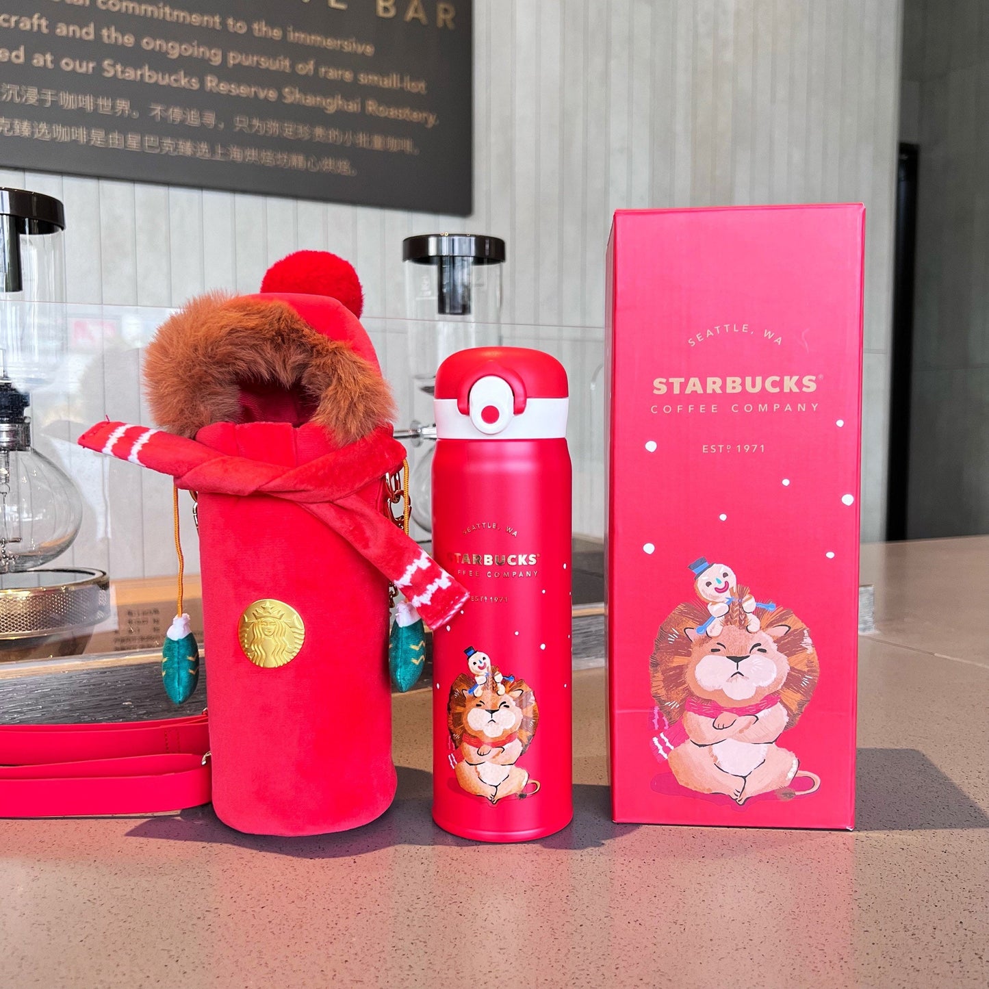 Starbucks × Thermos China 500ml 2021 Christmas lion vacuum cup with cup bag