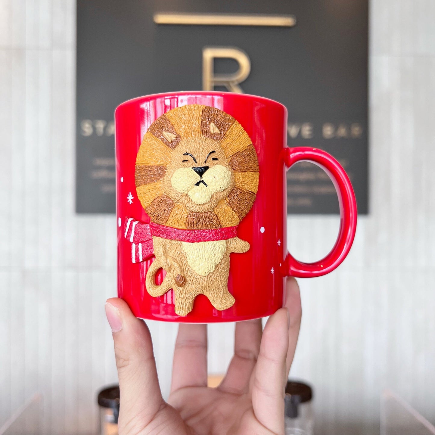 Starbucks China 414ml 2021 Christmas lion mug