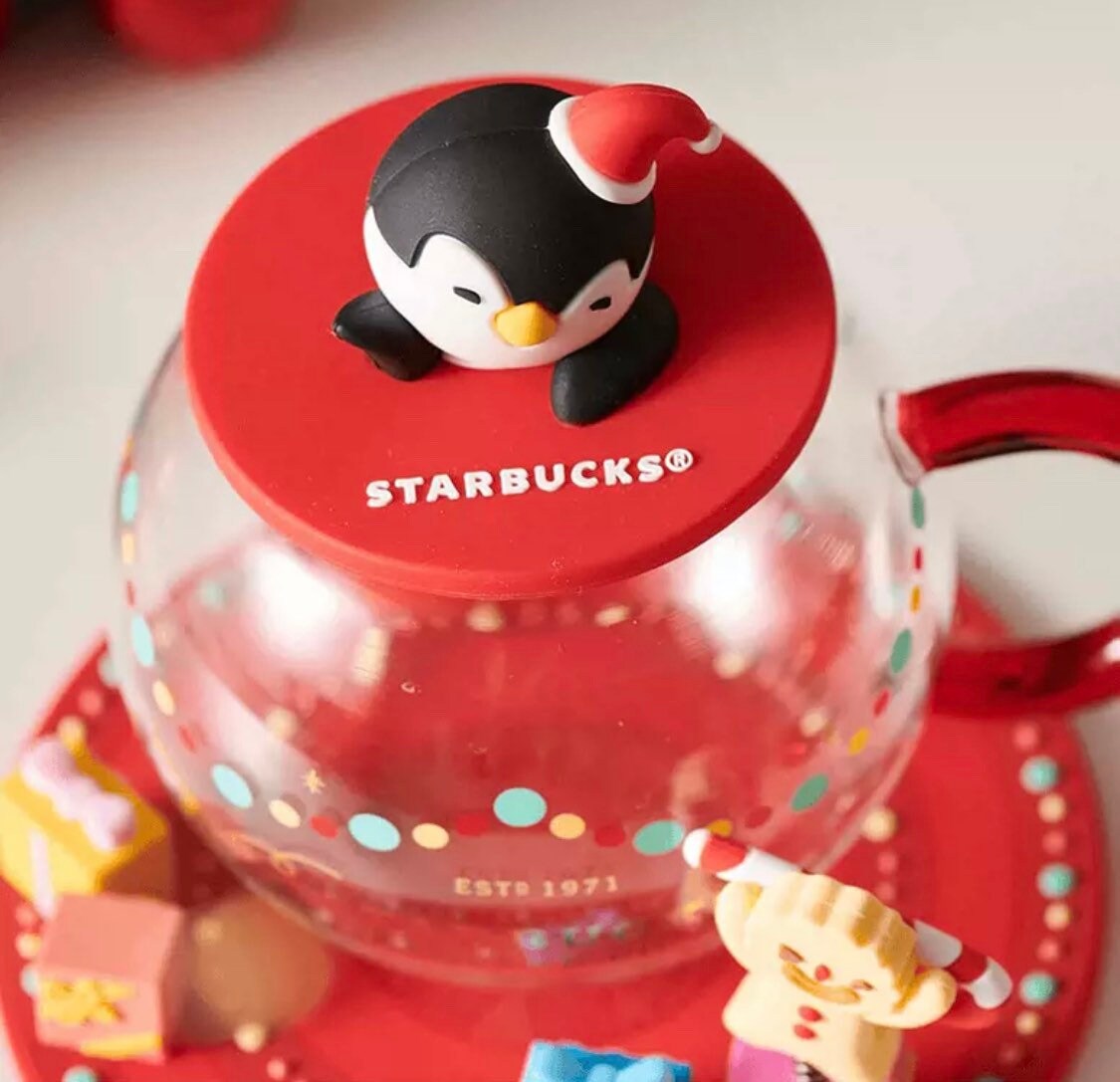 Starbucks China 400ml 2021 Christmas penguin gift box glass cup with cup mat and cover