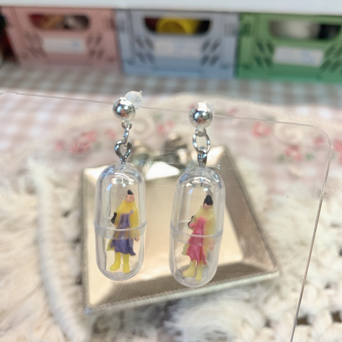 Moya handmade earrings「Space capsule」