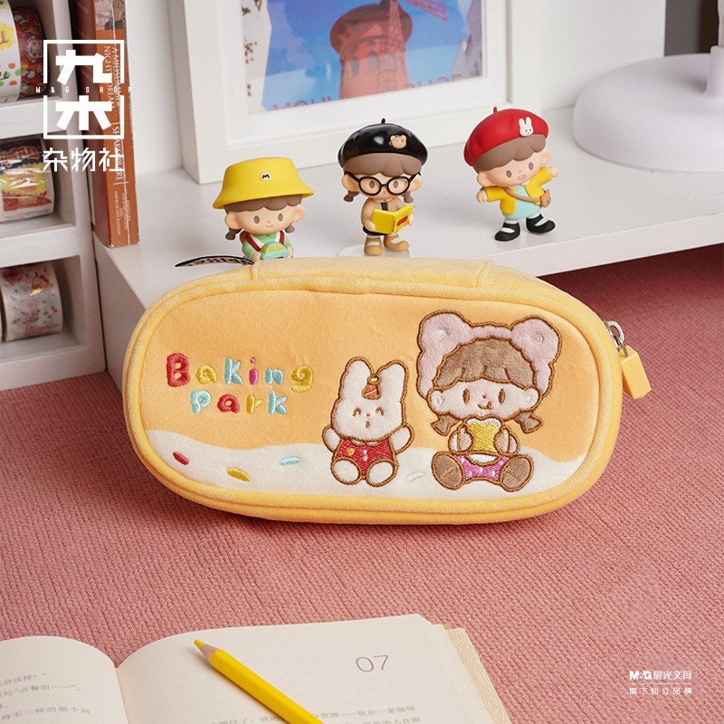 Molinta 「Baking Park」series stationery rabbit with girl plush pen bag