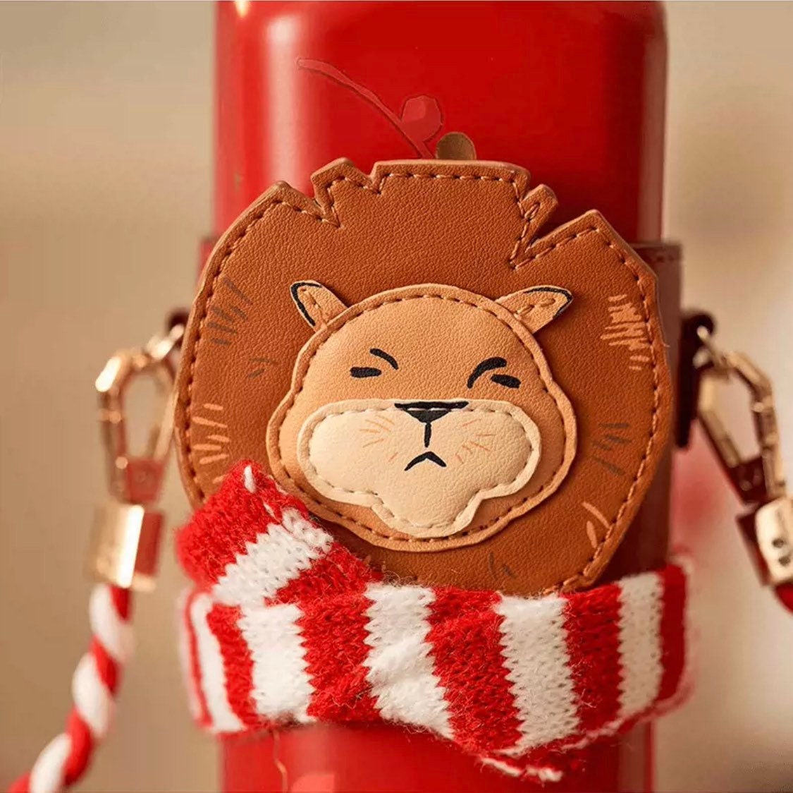 Starbucks China 500ml 2021 Christmas red vacuum cup with lion cup sleeve