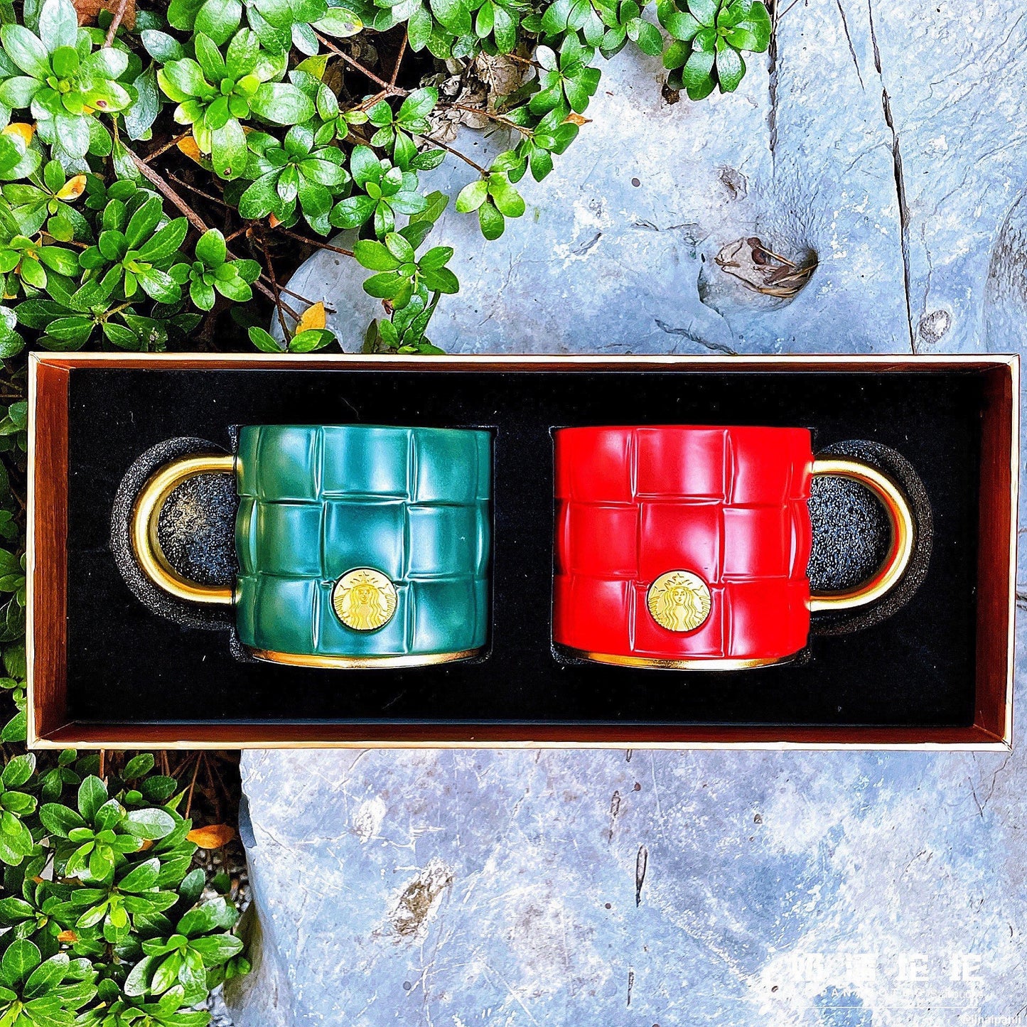 China Starbucks Christmas classic ceramics cup set box