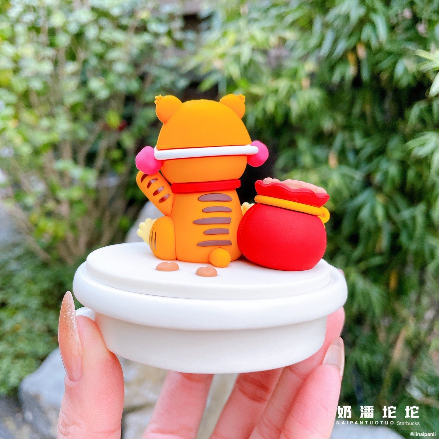 Starbucks China 180+480ml 2022 new year tiger series tiger ceramics pot with glass cup set