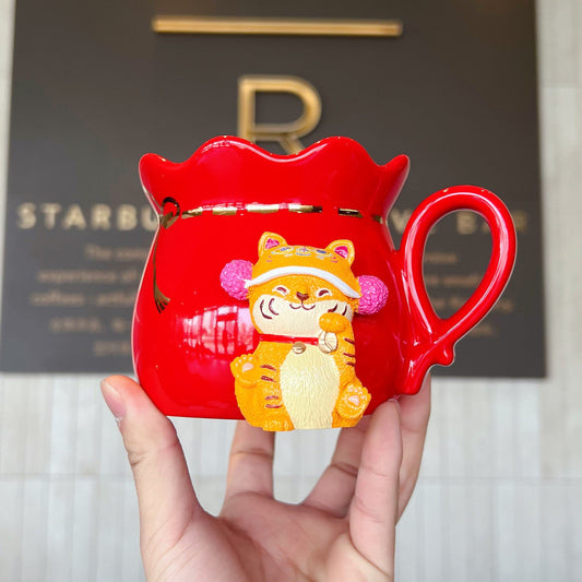 Starbucks China 414ml 2022 new year tiger series lucky bag with tiger ceramics mug
