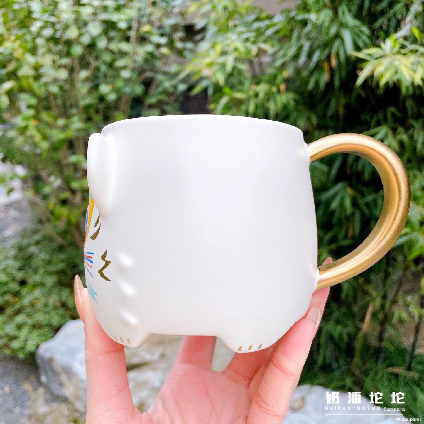 Starbucks China 355ml 2022 new year tiger series Chinese traditional white tiger ceramics mug