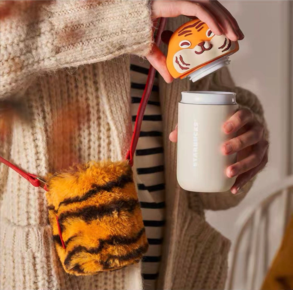 Starbucks China 220ml 2022 new year cute tiger series tiger cover capsule cup with tiger stripes cup holder