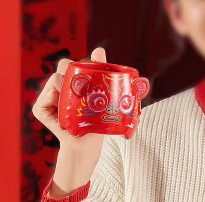 Starbucks China 355ml 2022 new year tiger series Chinese traditional red tiger ceramics mug