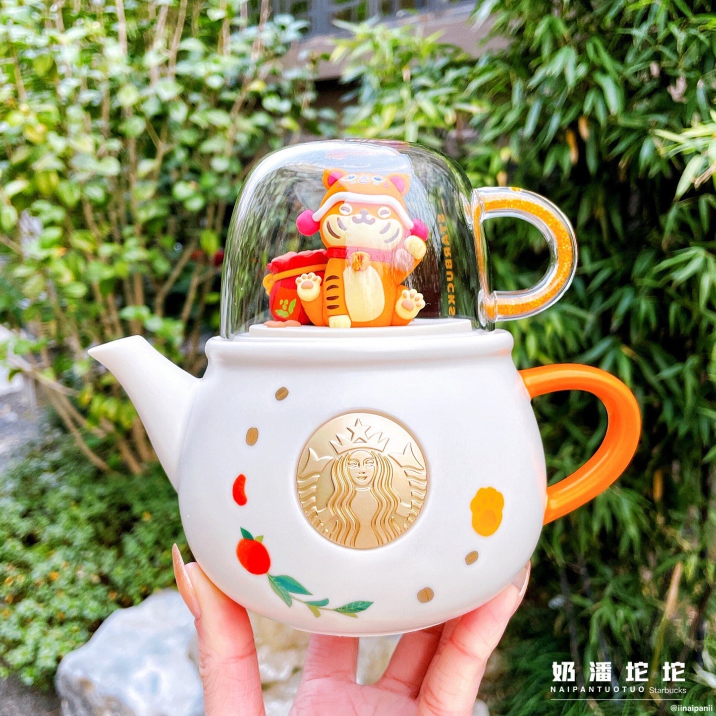 Starbucks China 180+480ml 2022 new year tiger series tiger ceramics pot with glass cup set