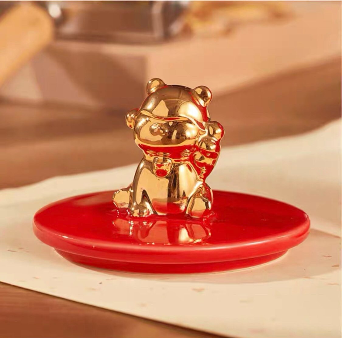 Starbucks China 400ml 2022 new year cute tiger series red ceramics mug with golden tiger cup cover