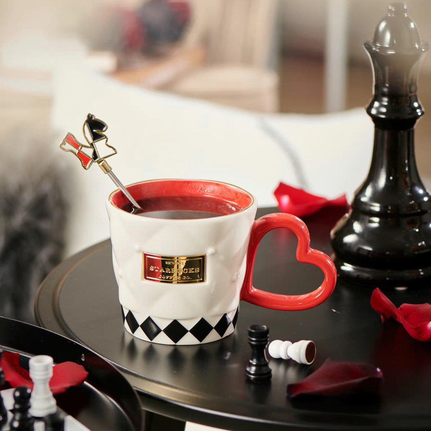 Starbucks China 390ml Valentine‘s Day chess series white&black chess board heart ceramic mug with stir bar
