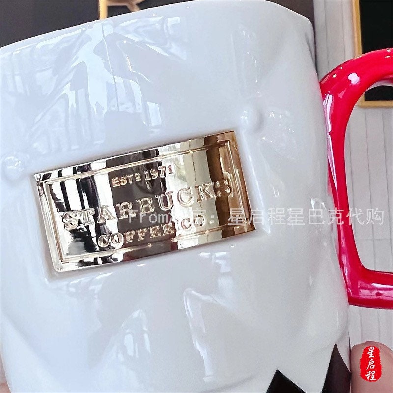 Starbucks China 390ml Valentine‘s Day chess series white&black chess board heart ceramic mug with stir bar