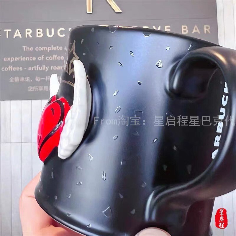 Starbucks China 355ml Valentine‘s Day chess series red heart wings with black ceramic mug