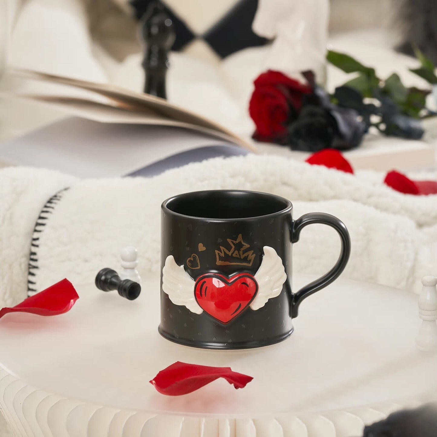 Starbucks China 355ml Valentine‘s Day chess series red heart wings with black ceramic mug