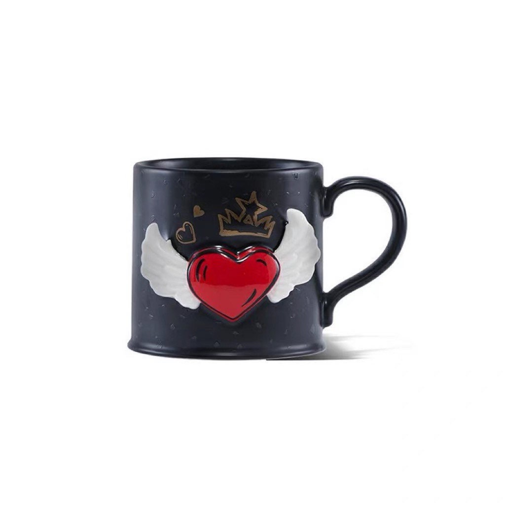 Starbucks China 355ml Valentine‘s Day chess series red heart wings with black ceramic mug