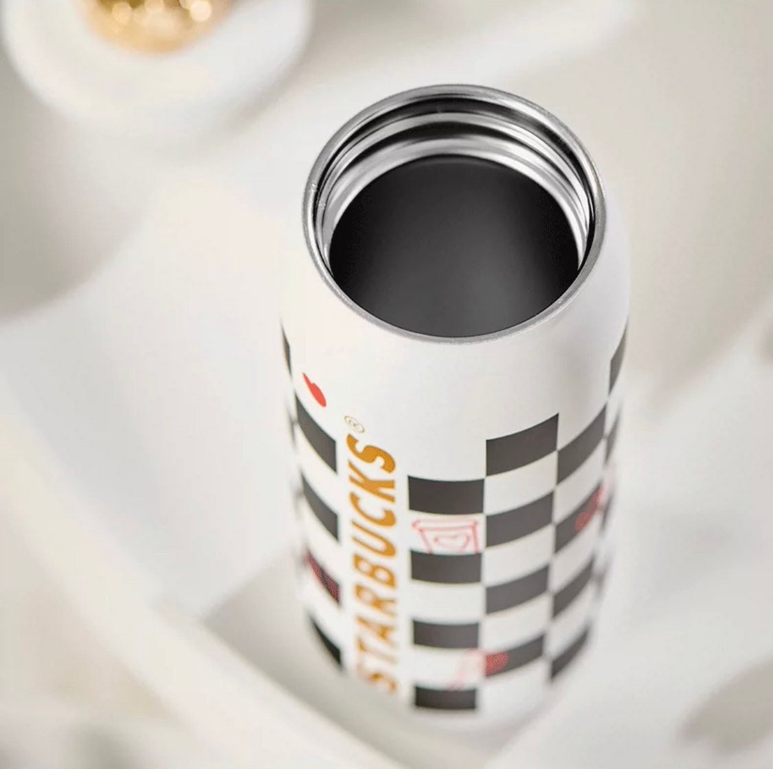 Starbucks China 380ml Valentine‘s Day chess series white&black chess board golden crown vacuum cup