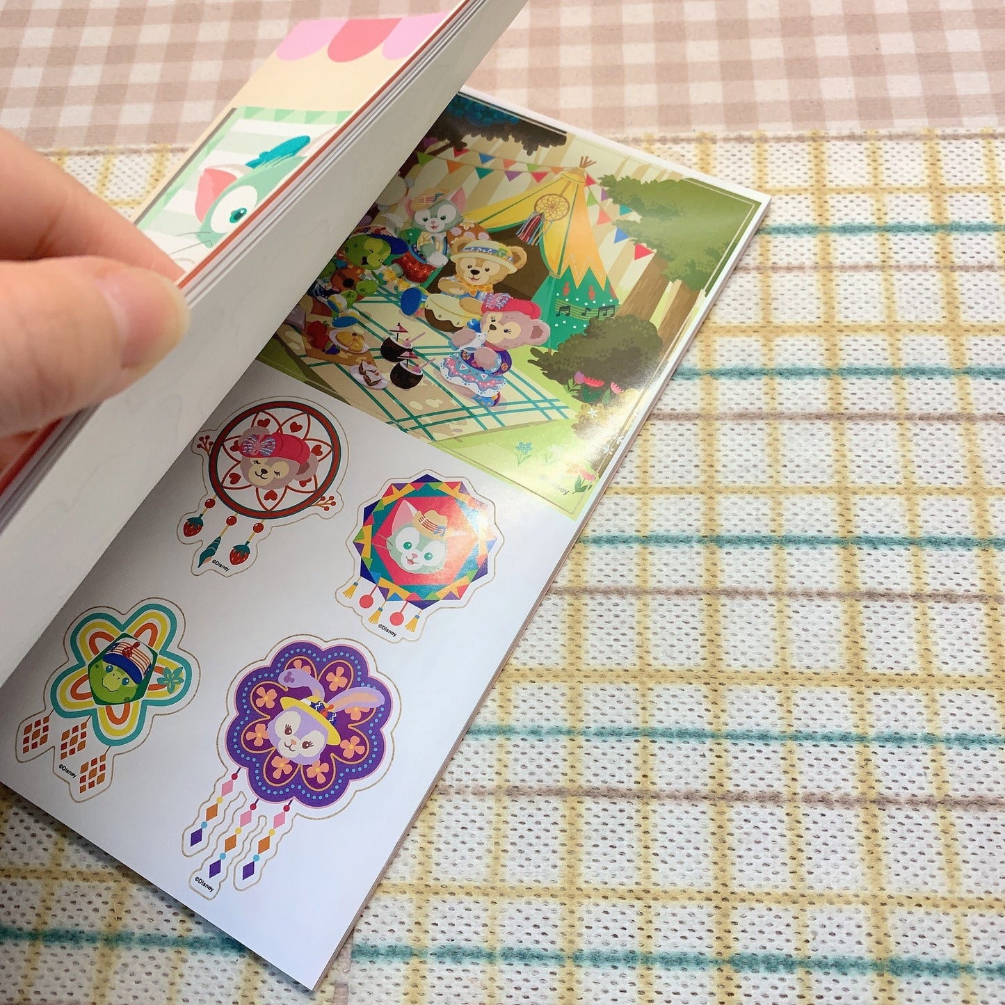 Shanghai Disneyland Duffy and friends sticker book